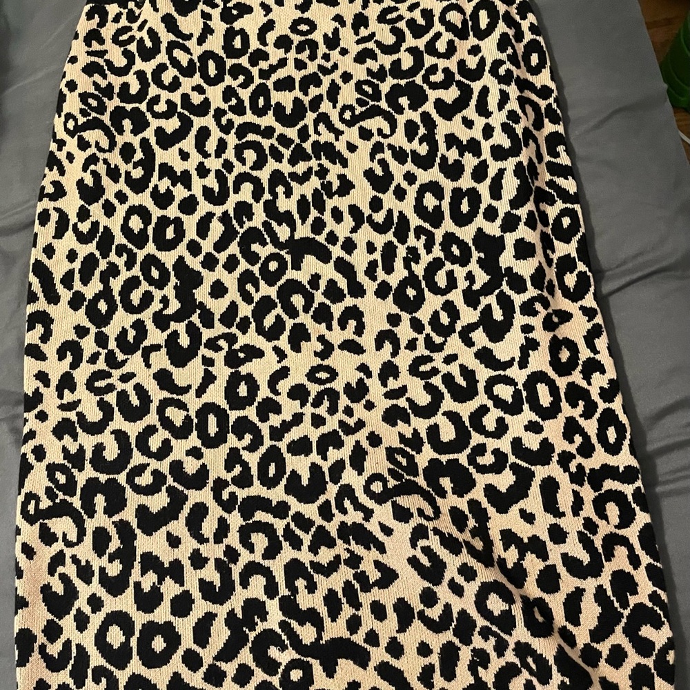 Spense Black and Tan Animal Print Skirt